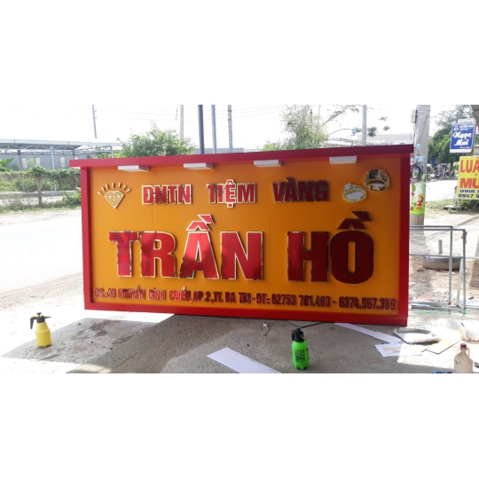 BẢNG HIỆU TIỆM VÀNG